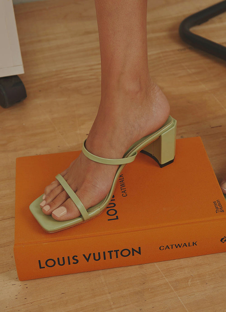 Trip To Cali Heels - Sage