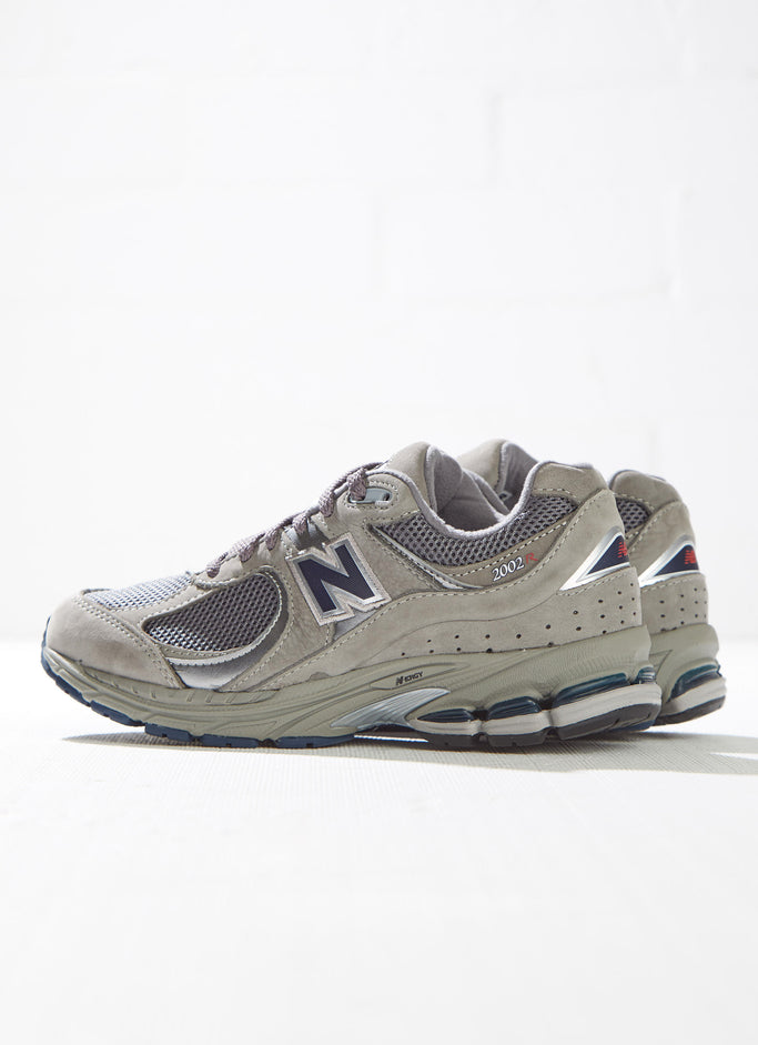 2002R Sneaker - Grey
