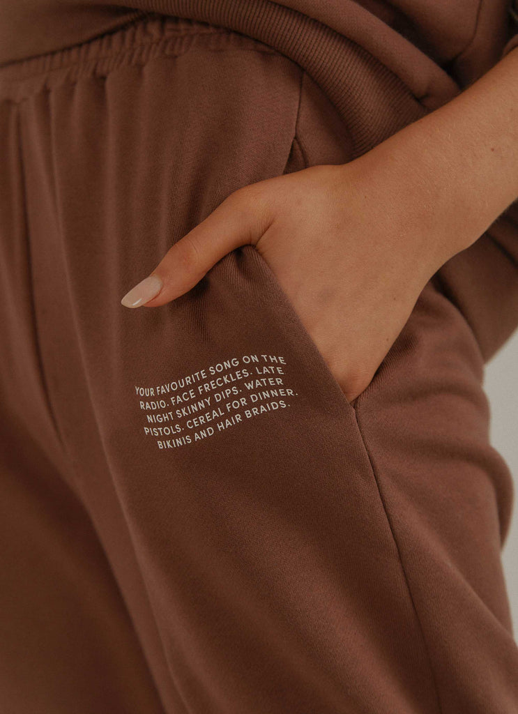 Holiday House Sweatpant - Choc Brown