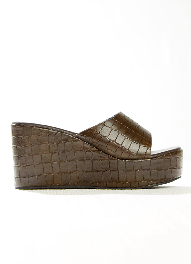 Villa Playa Mule Heel - Chocolate Croc